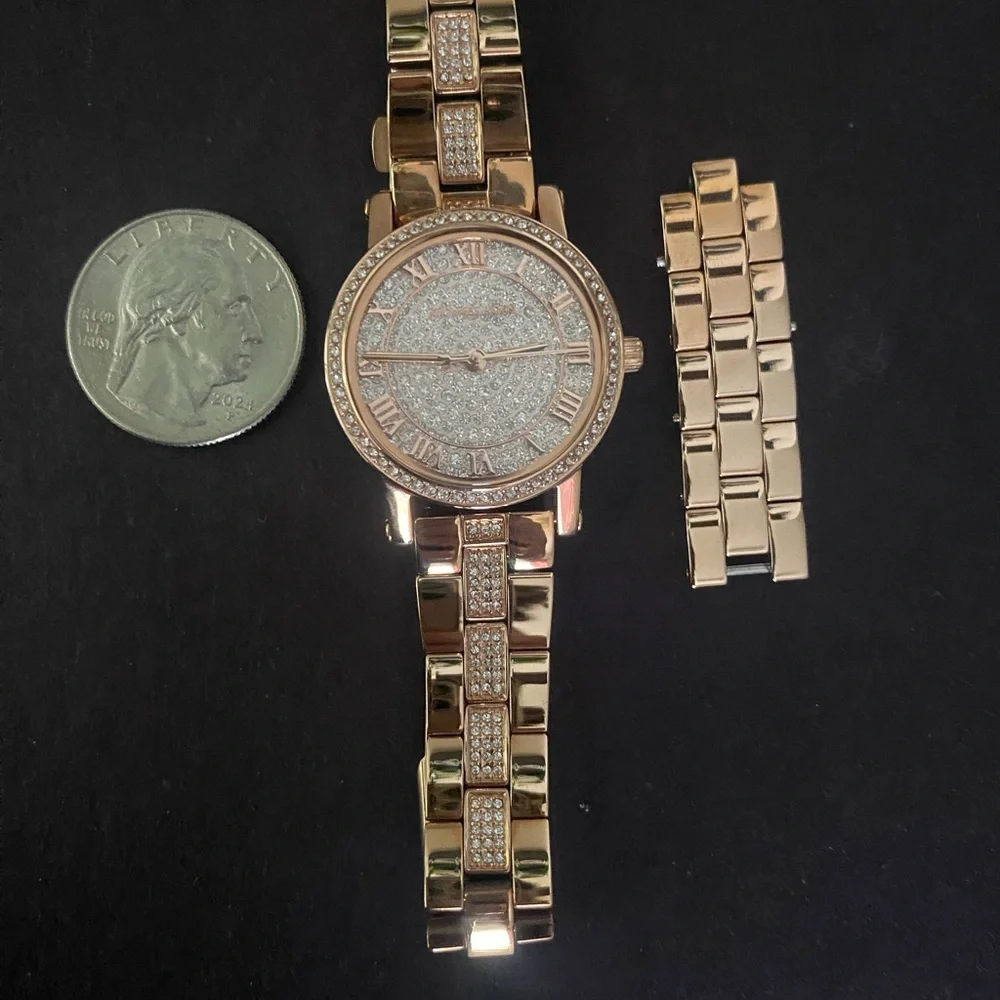 Michael Kors Elegant Rose Gold Women's Watch - Picture 1 of 5